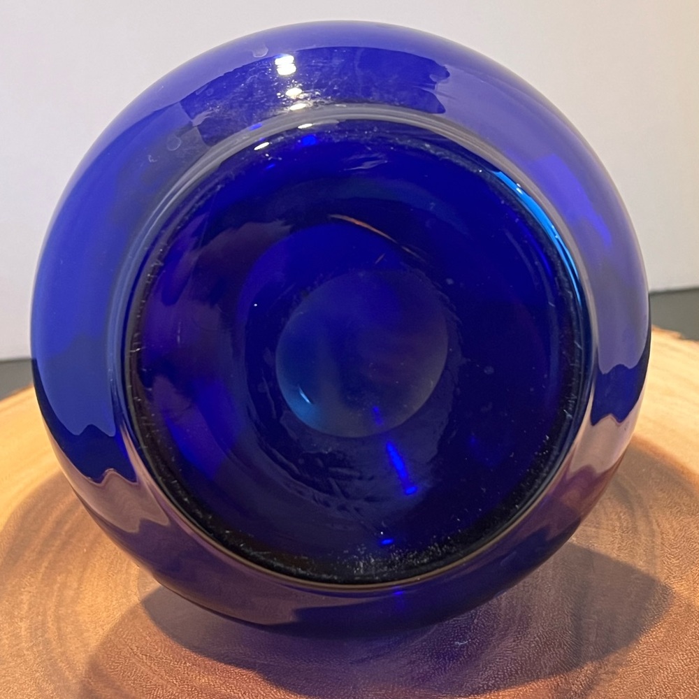 Vintage Handmade in Poland Vase by Wanda Imported. Covalt Blue, Clear Handles - Picture 4 of 8